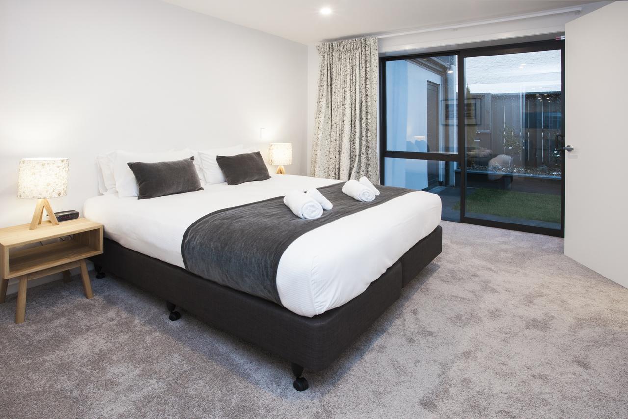 Dungarvon Street Apartments Уанака Екстериор снимка