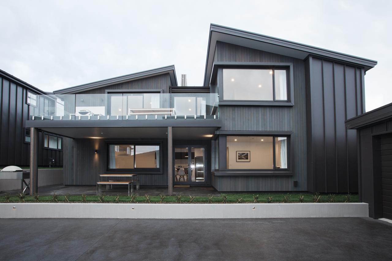 Dungarvon Street Apartments Уанака Екстериор снимка