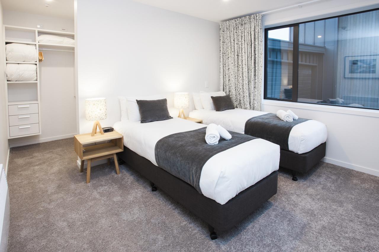 Dungarvon Street Apartments Уанака Екстериор снимка