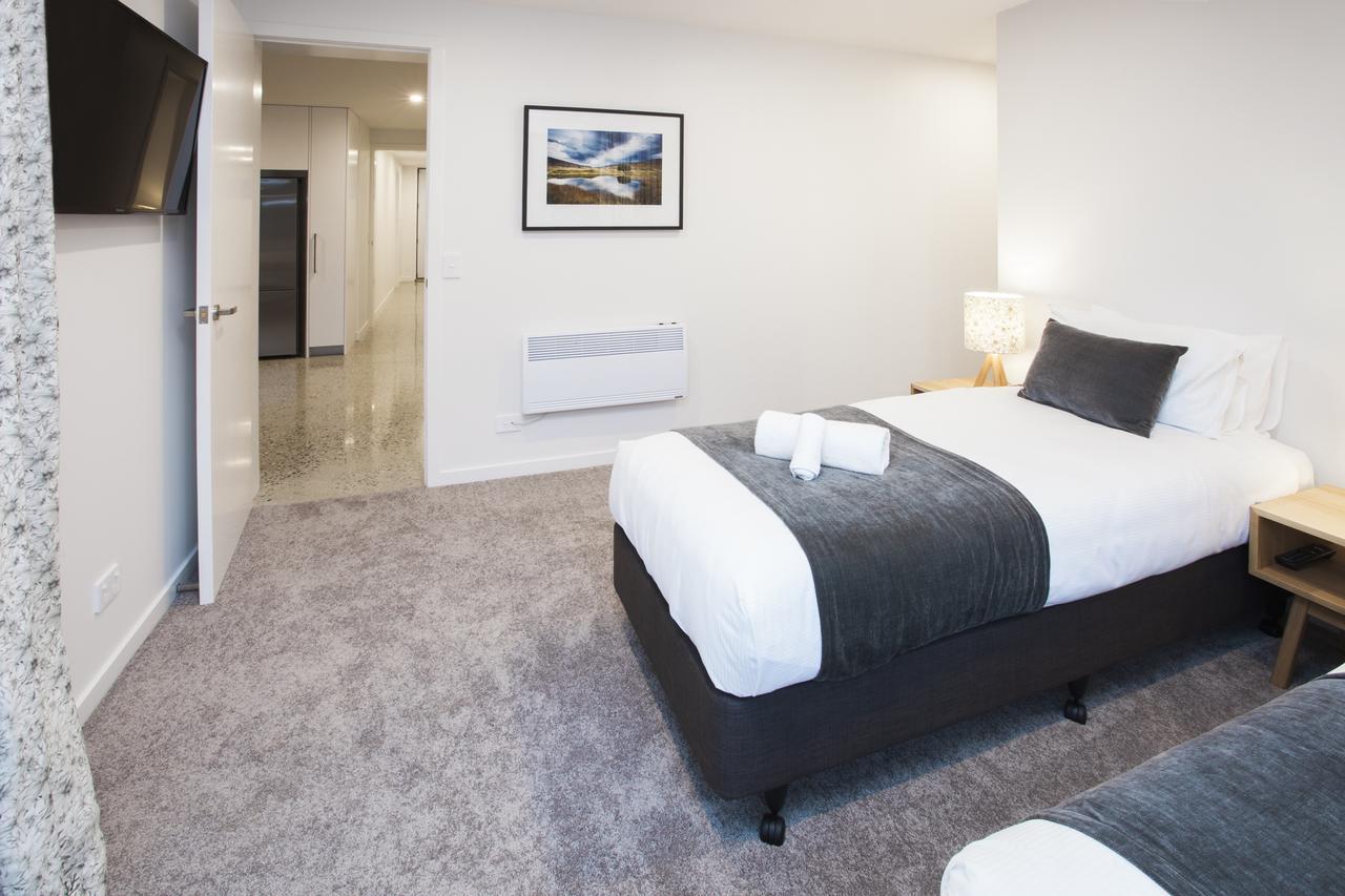Dungarvon Street Apartments Уанака Екстериор снимка