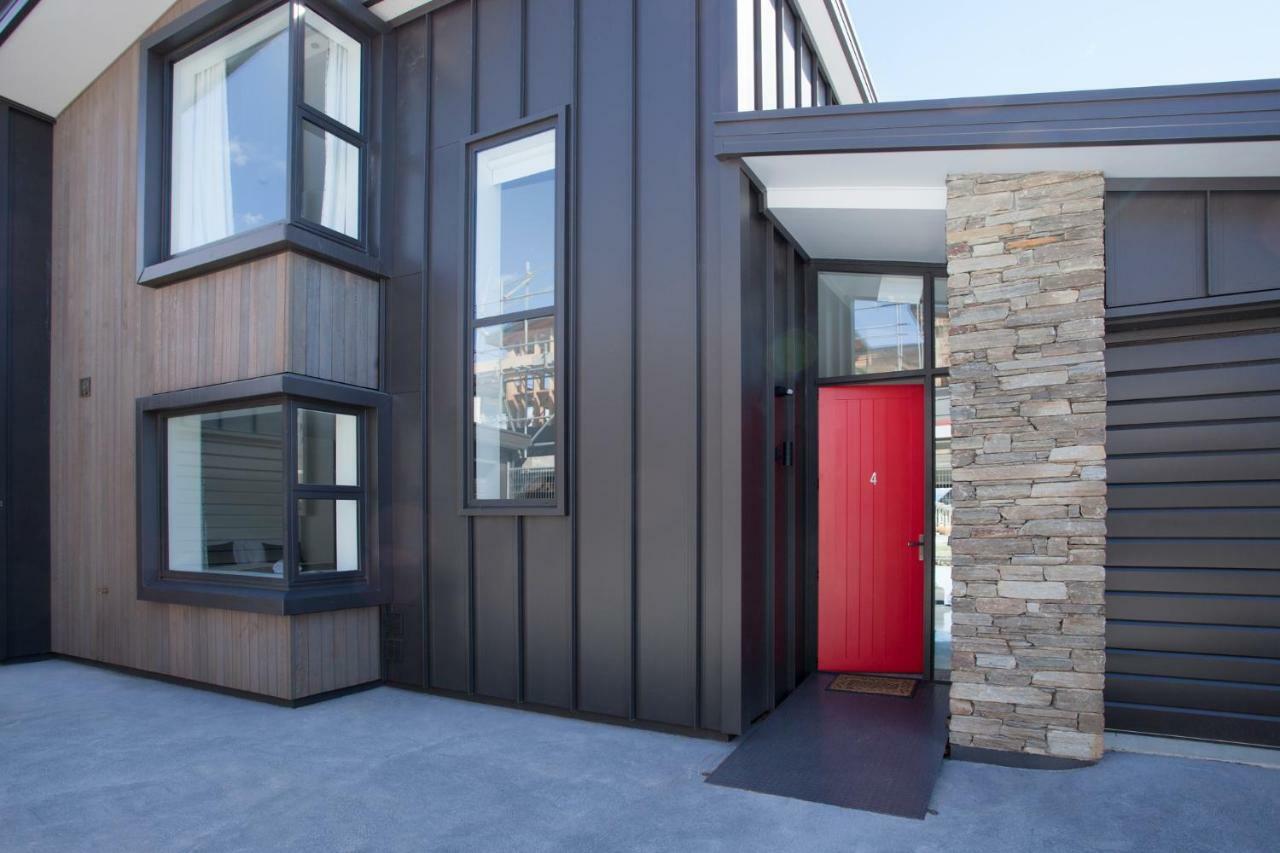 Dungarvon Street Apartments Уанака Екстериор снимка